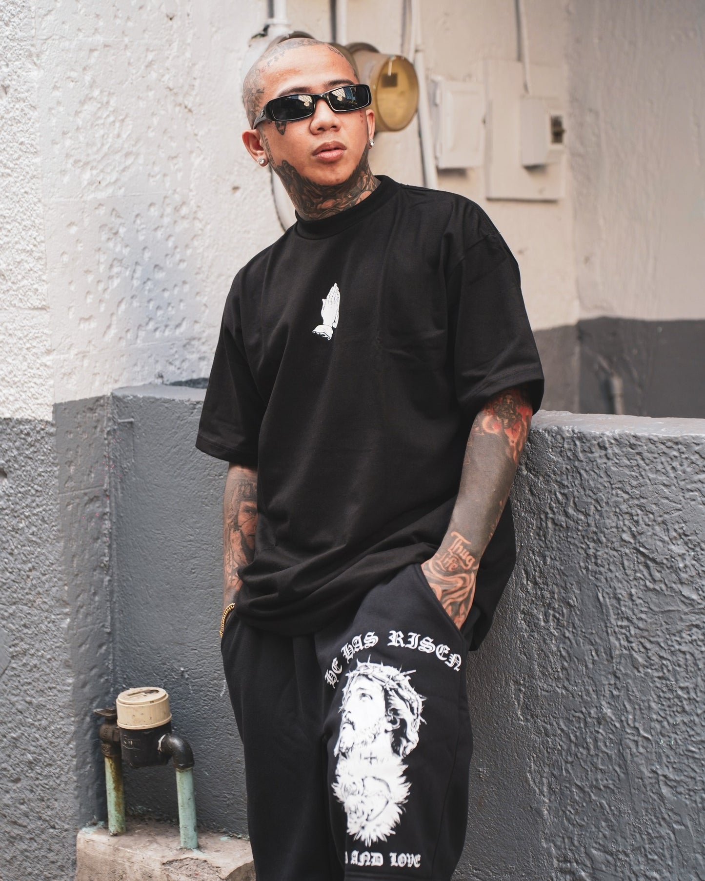 GL - HE HAS RISEN "BLACK"