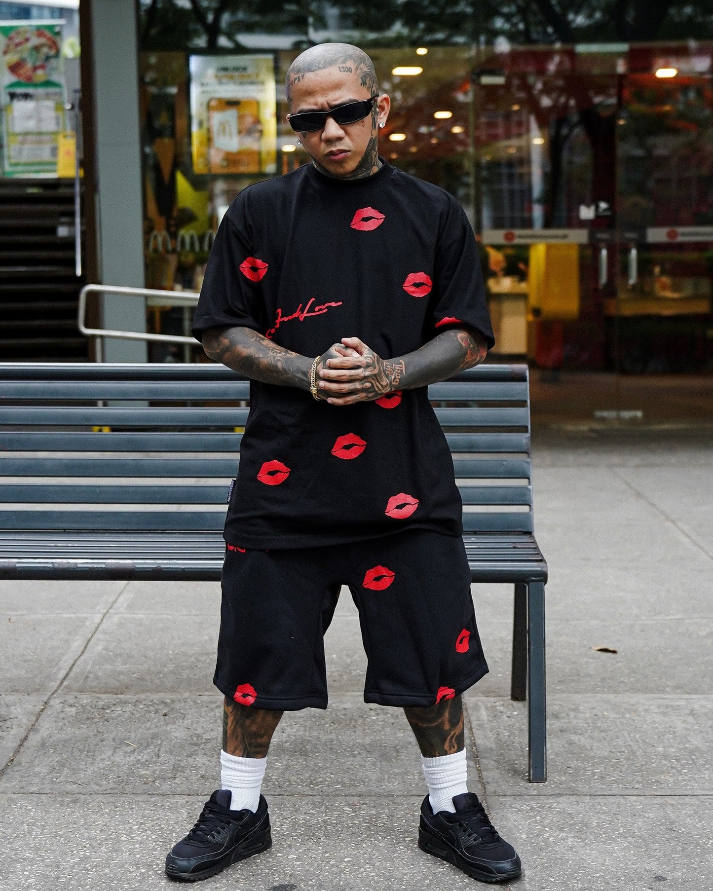 GL - LIPS SHORTS "BLACK"