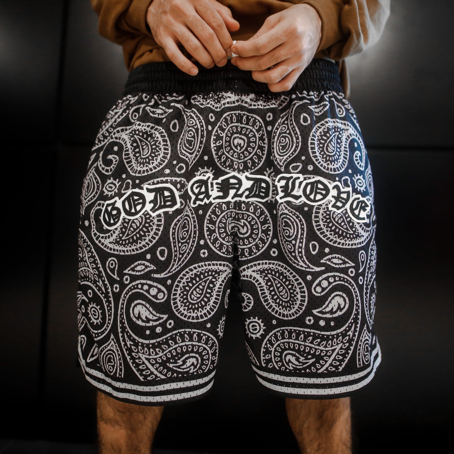 GL PAISLEY SHORTS BLACK