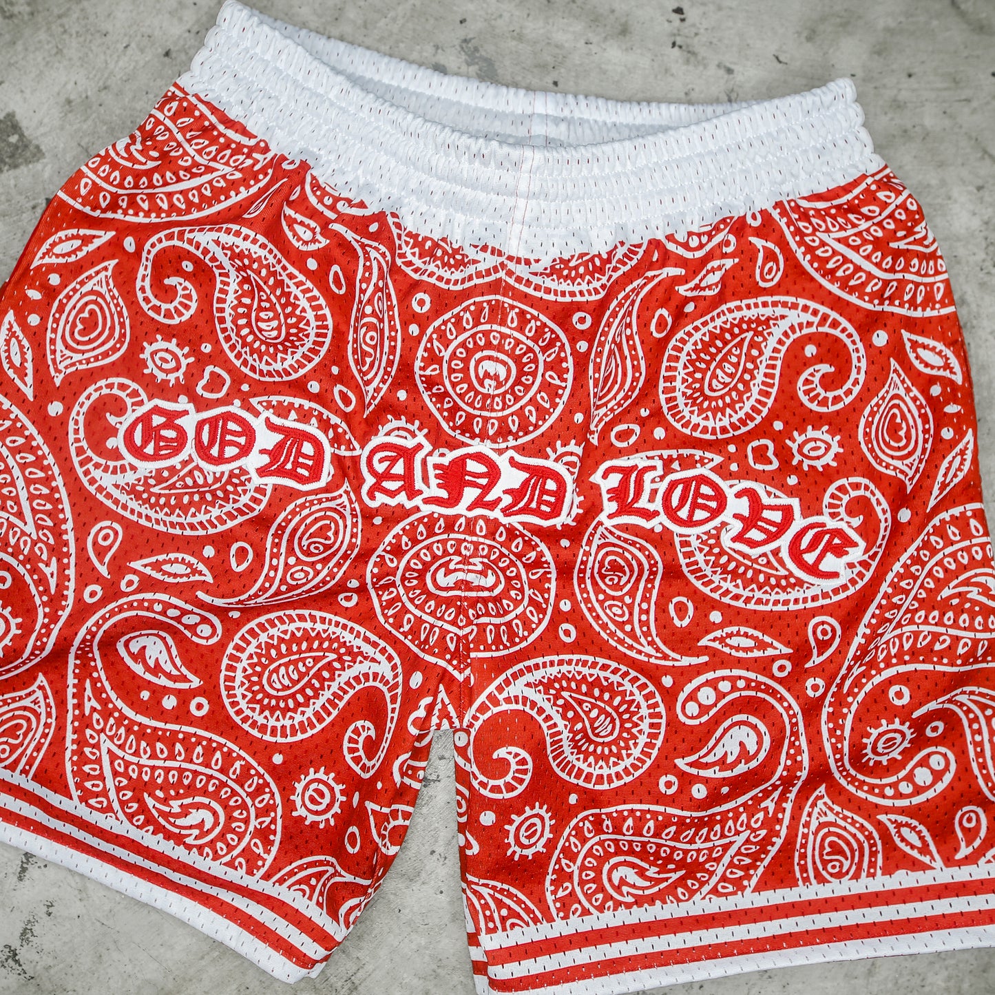 GL PAISLEY SHORTS RED